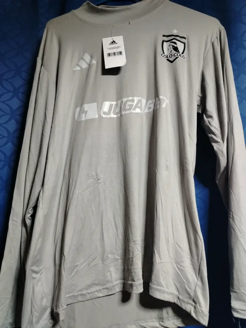 Camiseta de fútbol Adidas Colo-Colo gris