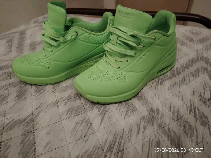 Zapatillas deportivas verdes Skechers para hombre