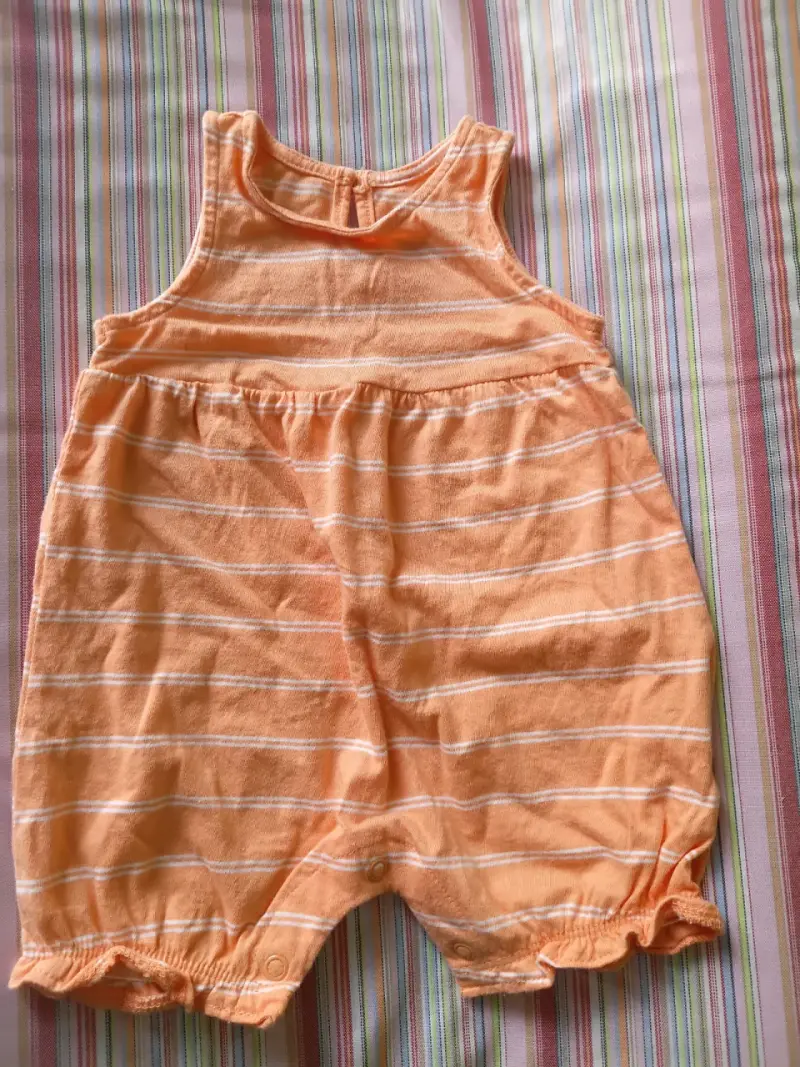Enterito de bebé Carter's naranja a rayas