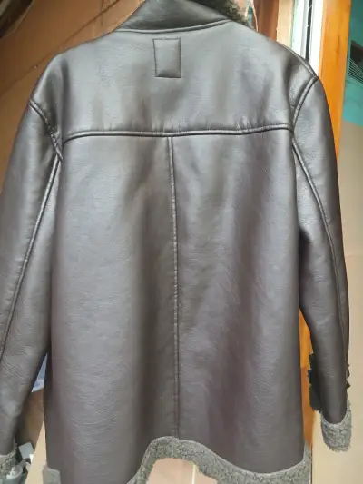 Chaqueta tipo cuero, marrón con forro de lana - miniatura 3