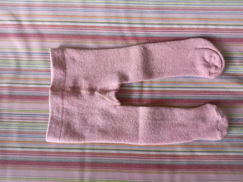 Pantys rosadas para bebé en buen estado