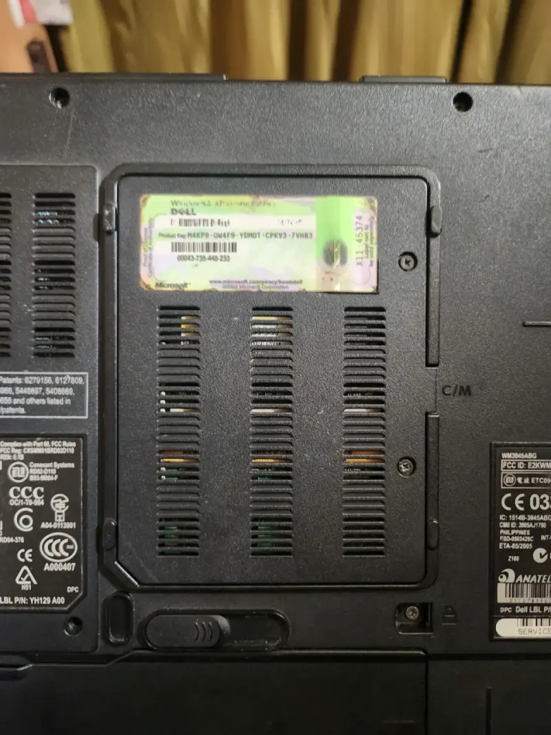 Laptop Dell Inspiron usada para repuestos.