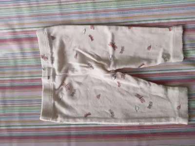 Pantalones cortos de bebé con estampado de libélulas - miniatura 2