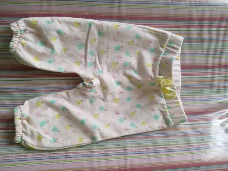 Pantalones de bebé Ficus con estampado colorido