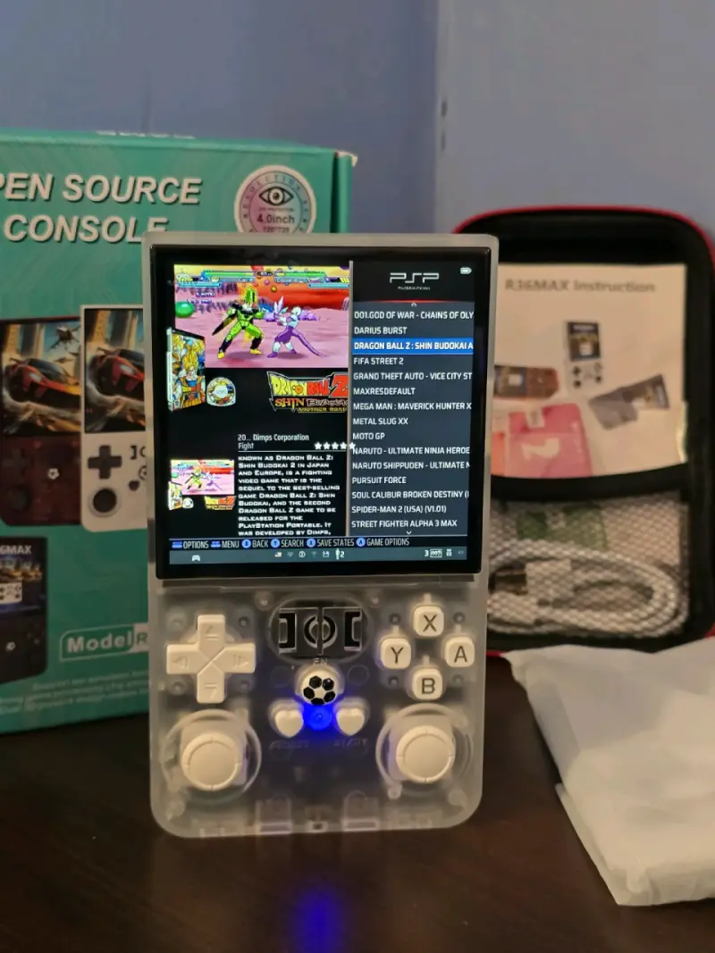 Consola portátil retro R36 MAX Nueva + estuche