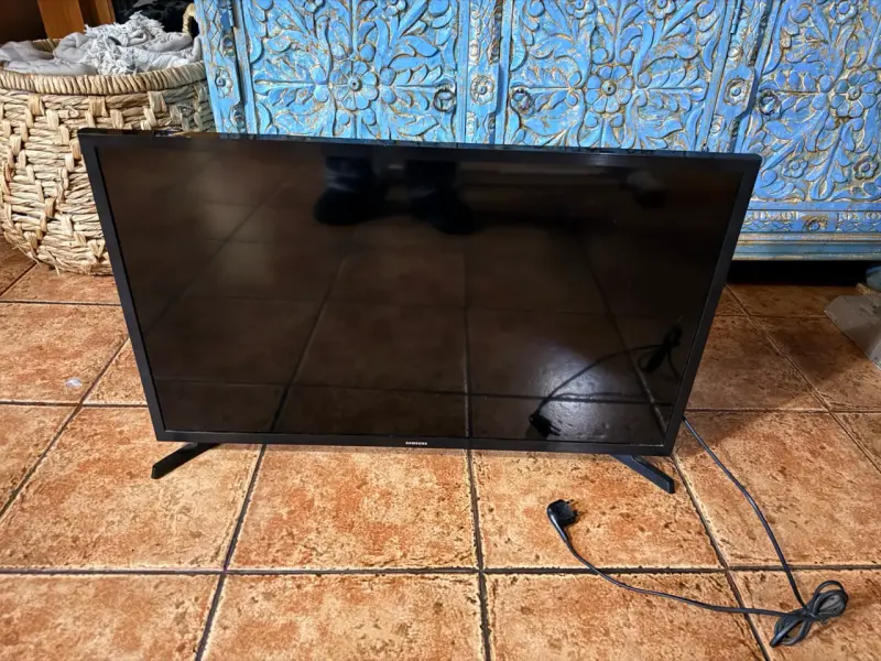 Televisor Samsung smart TV 32 pulgadas con HDMI
