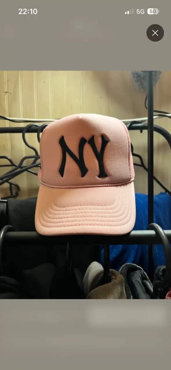 Gorra oMA Studios