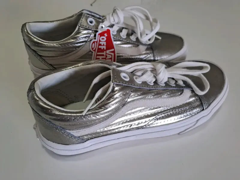 Zapatillas Vans metalizadas para mujer - 2