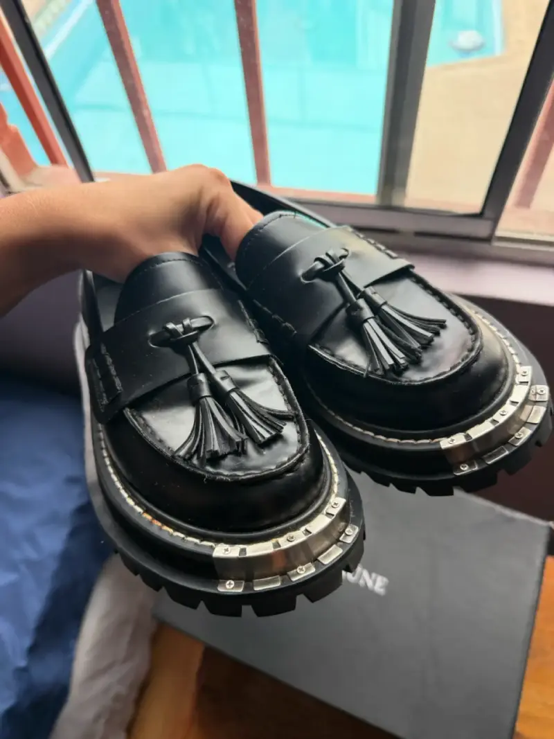 Mocasines de cuero negro con borlas Prüne - 2