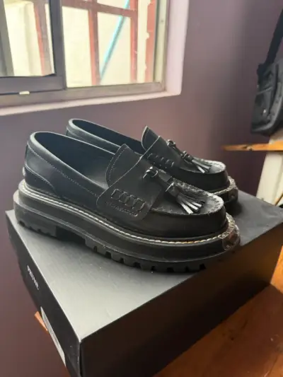 Mocasines de cuero negro con borlas Prüne - miniatura 4