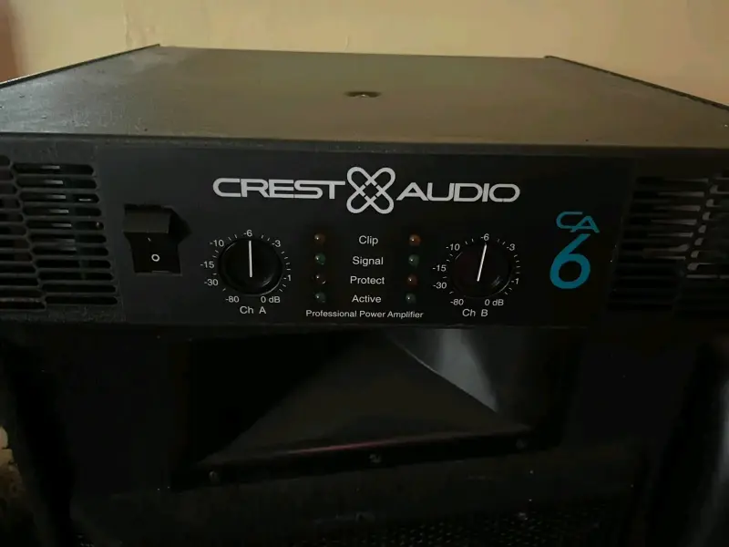 Amplificador Profesional Crest Audio CA6 - 2