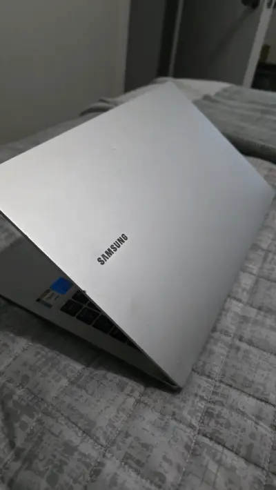 Notebook Samsung Galaxy Book 2 - miniatura 3