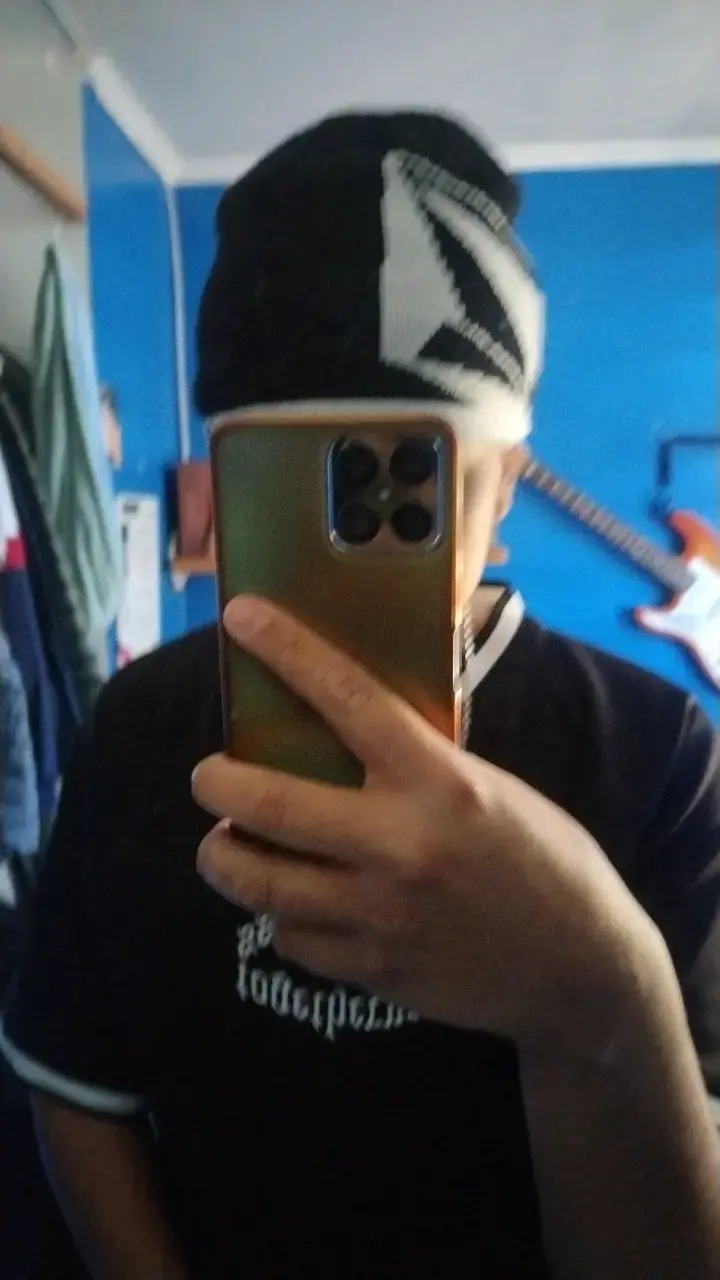Gorro de lana negro Volcom con diseño geométrico - 3