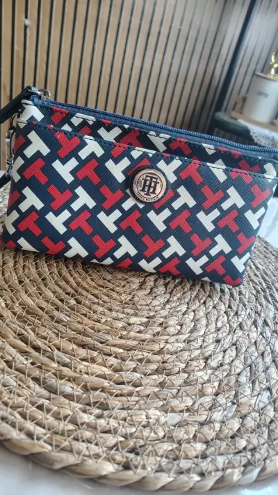 Estuche de mano Tommy Hilfiger multicolor - miniatura 1