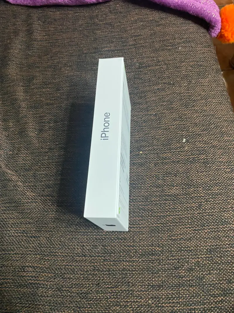 iPhone 17 - 2