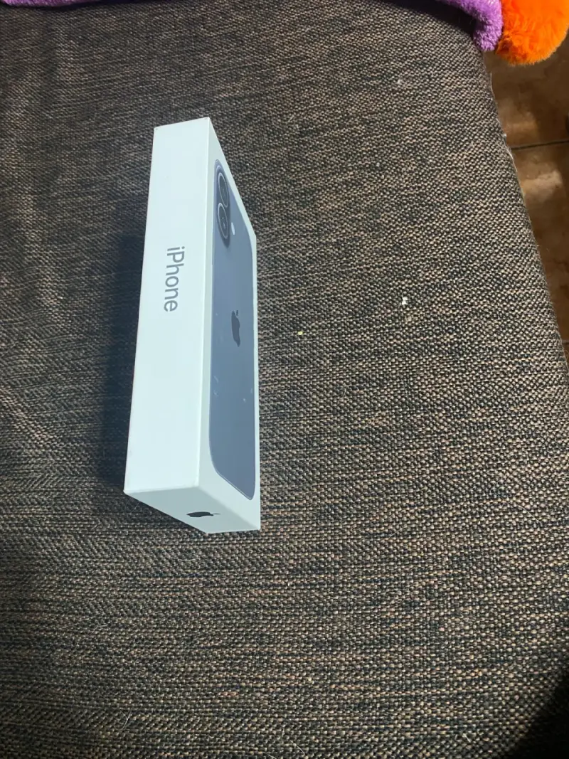 iPhone 17 - 3