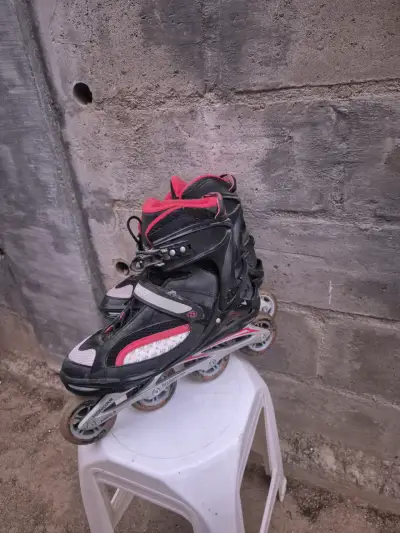 Patines en línea negros y rojos para adultos - miniatura 1