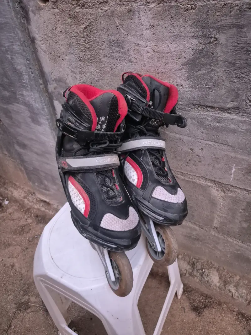 Patines en línea negros y rojos para adultos - 3