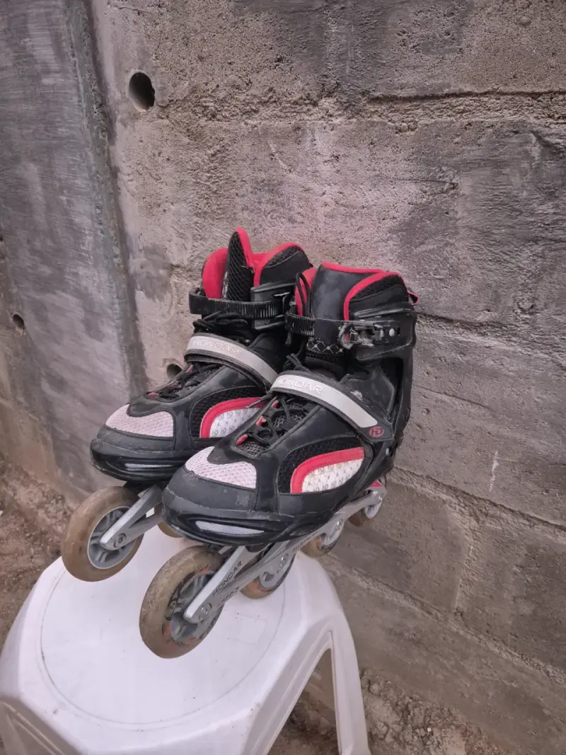 Patines en línea negros y rojos para adultos - 5