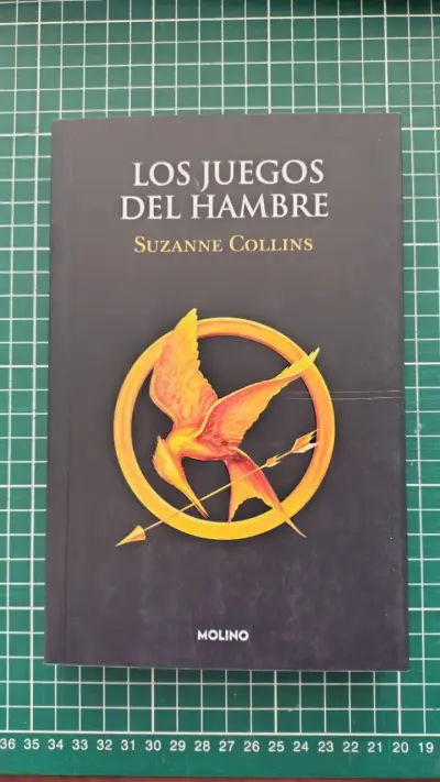 Libro Los Juegos del Hambre de Suzanne Collins - miniatura 1