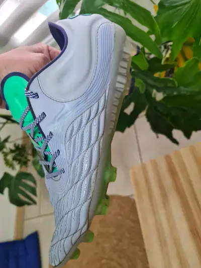 Zapatillas de fútbol Under Armour blancas talla 44 - miniatura 3