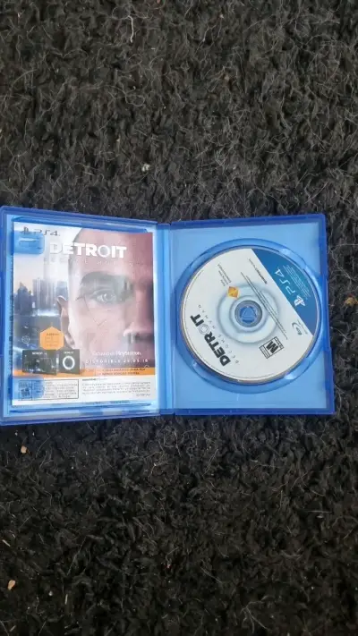 Juego PS4 Detroit: Become Human en buen estado - miniatura 2