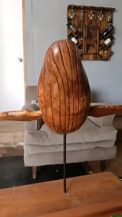 Escultura de ballena en madera tallada - miniatura 2