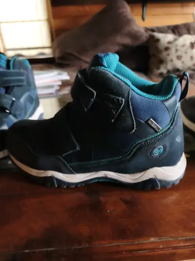 Botas de senderismo para niños azul y negro - miniatura 3