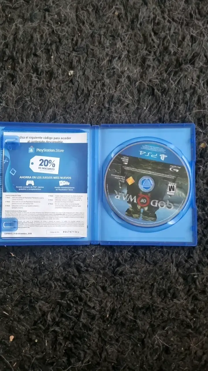 God of War para PS4 en buen estado - 2