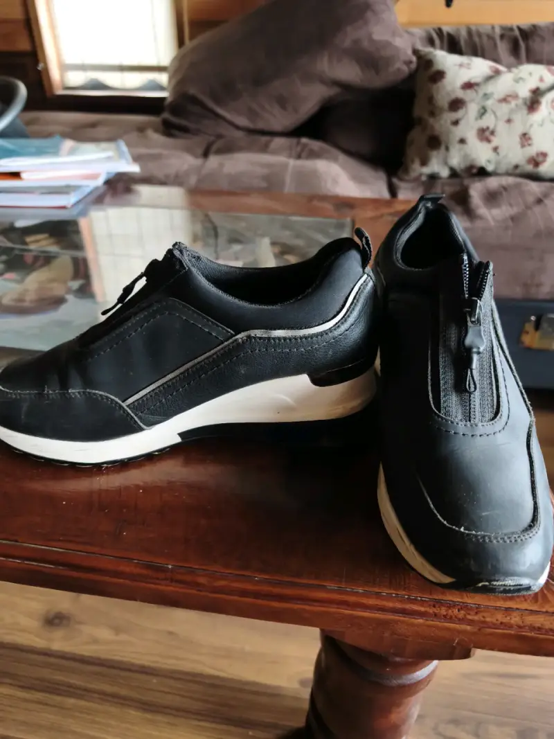 Zapatillas deportivas negras con cierre - 3