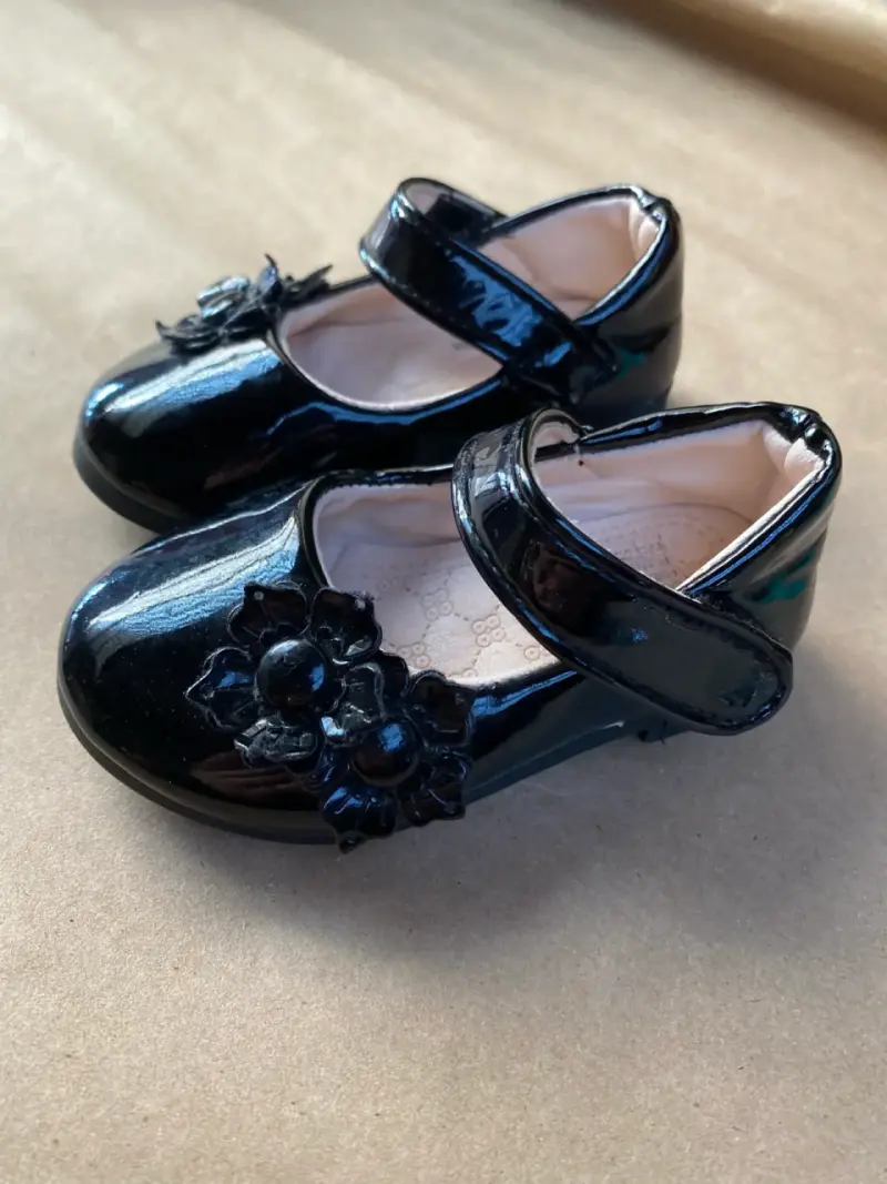 Zapatos de charol negro - 2