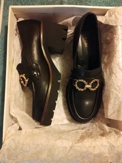 Zapatos Nuevo Gacel negro cadena dorada - miniatura 1