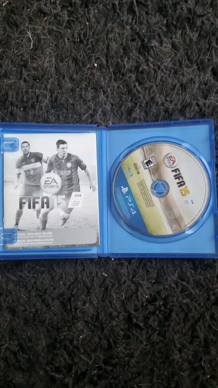 Juego FIFA 15 para PS4 en español - 2
