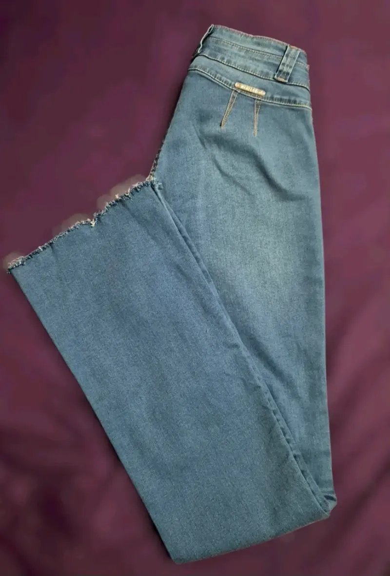 Jeans flare colombiano de mezclilla celeste - 3