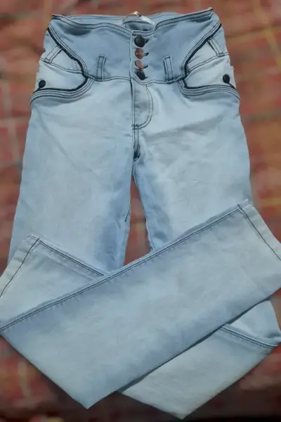 Jeans de mujer tiro alto talla 12 es un 38Ch - miniatura 3