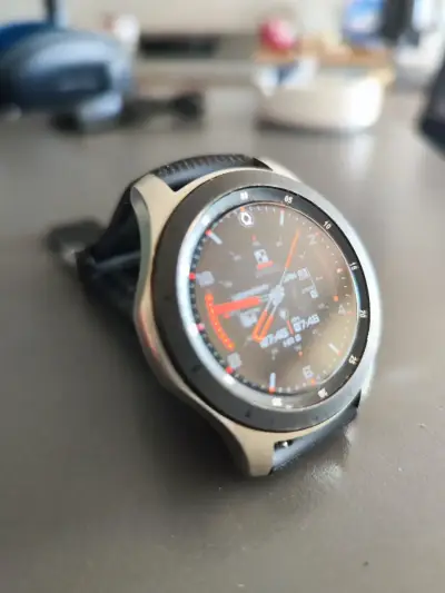 Samsung Galaxy Watch con cargador inalámbrico - miniatura 1