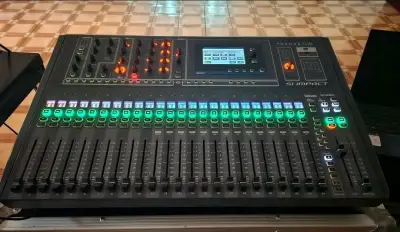 Consola de Mezcla Digital Soundcraft Si Impact - miniatura 1