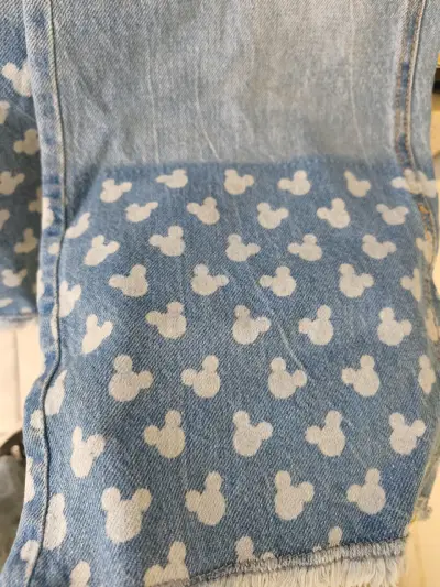 Jardinera de mezclilla Mickey Mouse para niños - miniatura 4