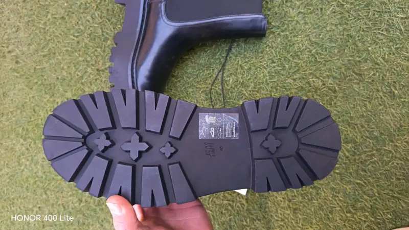 Botines Chelsea de Cuero Negro H&M - 4