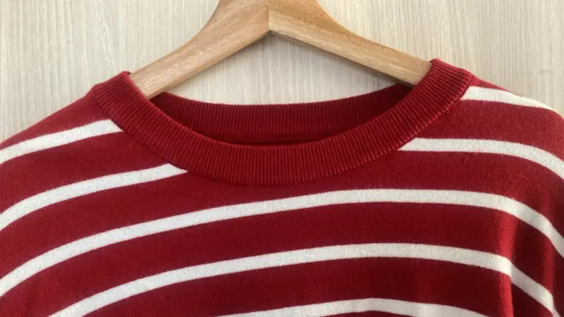 Suéter a rayas rojo y blanco para mujer - 3