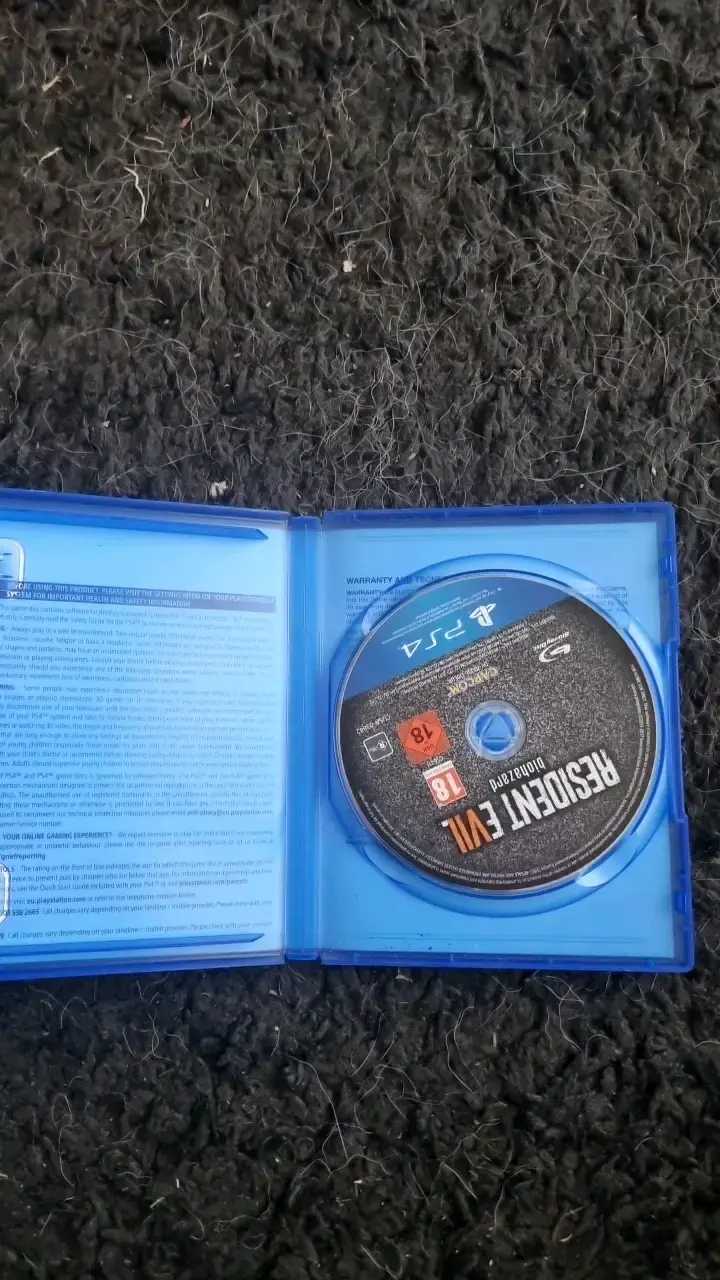 Juego PS4 Resident Evil 7 Biohazard - 2