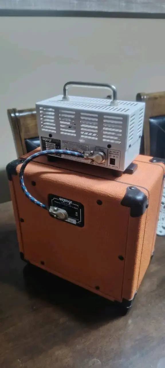 Amplificador a tubos Orange Micro Terror con Caja - 3