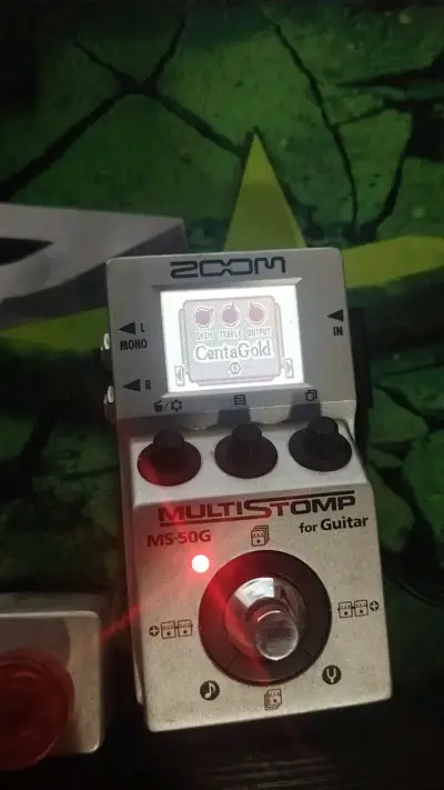 Pedal multiefectos Zoom MS-50G para guitarra - miniatura 1