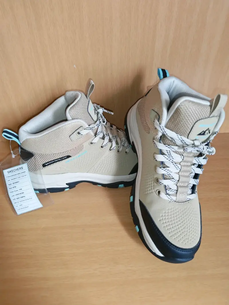 Botas de senderismo Skechers beige impermeables - 1