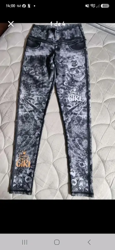 Leggings estampados de calaveras para mujer - miniatura 1