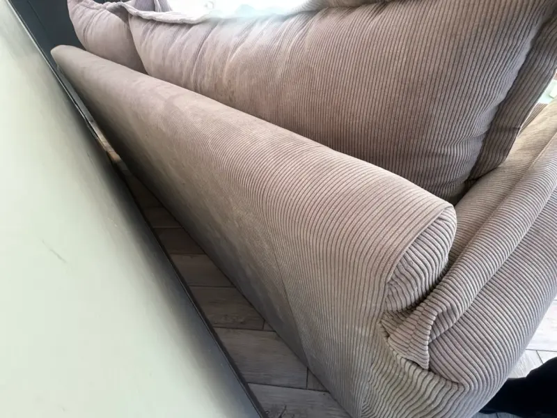 Sofá de cotele beige en buen estado - 4