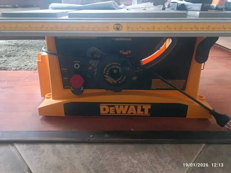 Sierra Ingleteadora DeWalt DW713-B2 10 pulgadas - 3