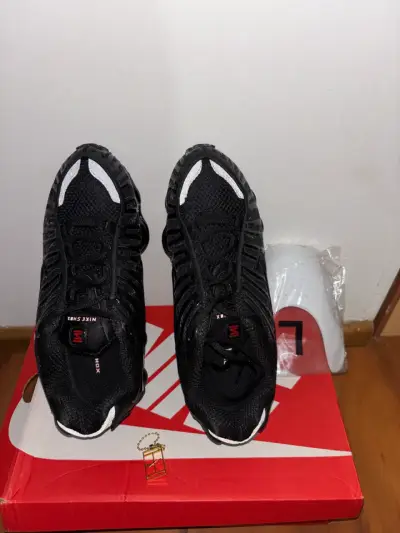 Zapatillas deportivas negras Nike Shox - miniatura 2