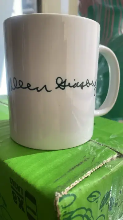 Taza de cerámica con diseño de Allen Ginsberg - miniatura 2