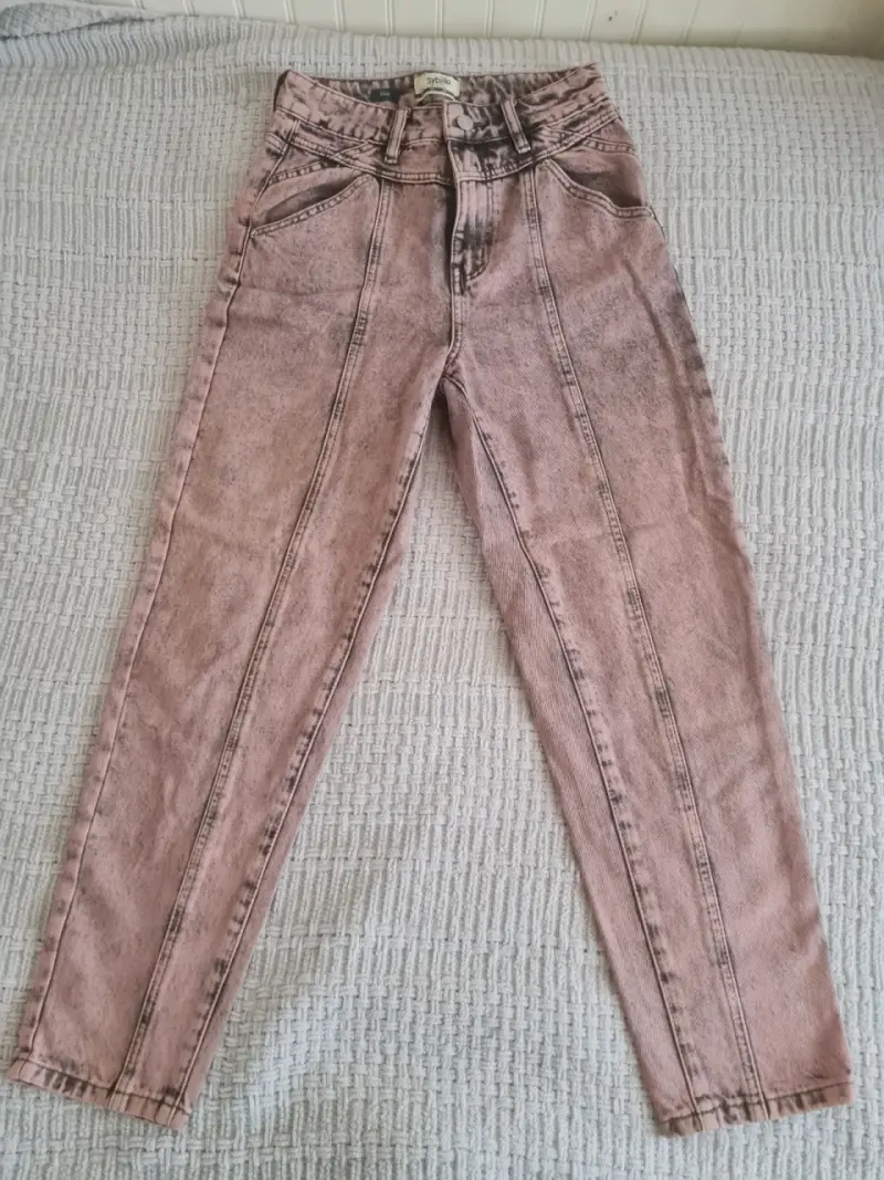 Jeans rosados de tiro alto para mujer - 1
